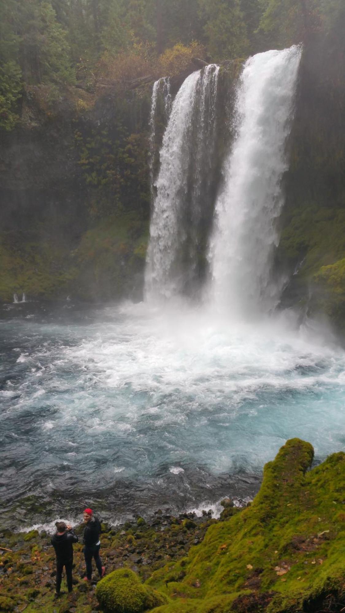 Mckenzie River Mountain Resort Blue River Екстериор снимка